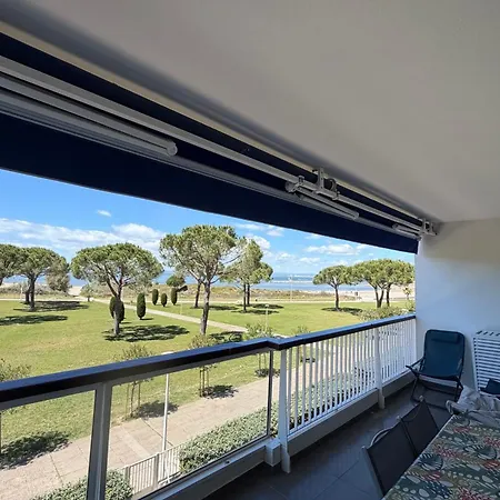 Le Mistral Vue & Terrasse Au Coeur Du Grau Du Roi *