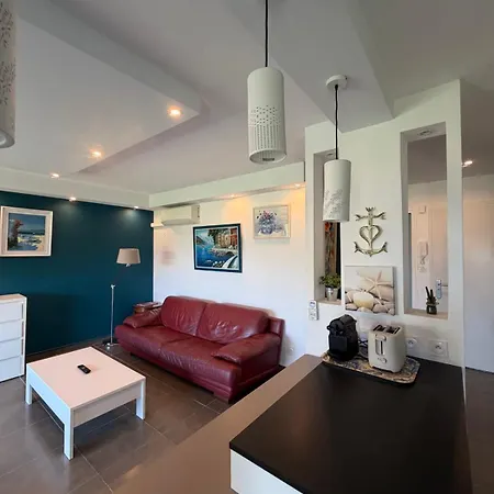 Le Mistral Vue & Terrasse Au Coeur Du Grau Du Roi Apartamento