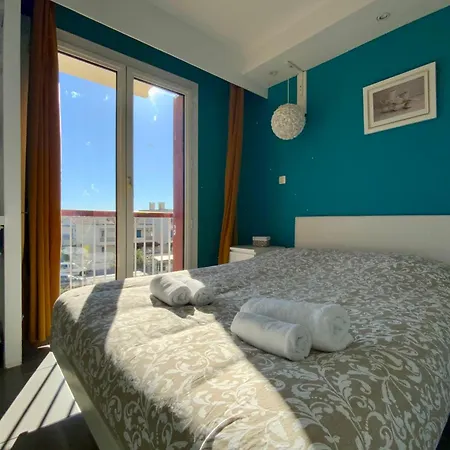 Apartamento Le Mistral Vue & Terrasse Au Coeur Du Grau Du Roi